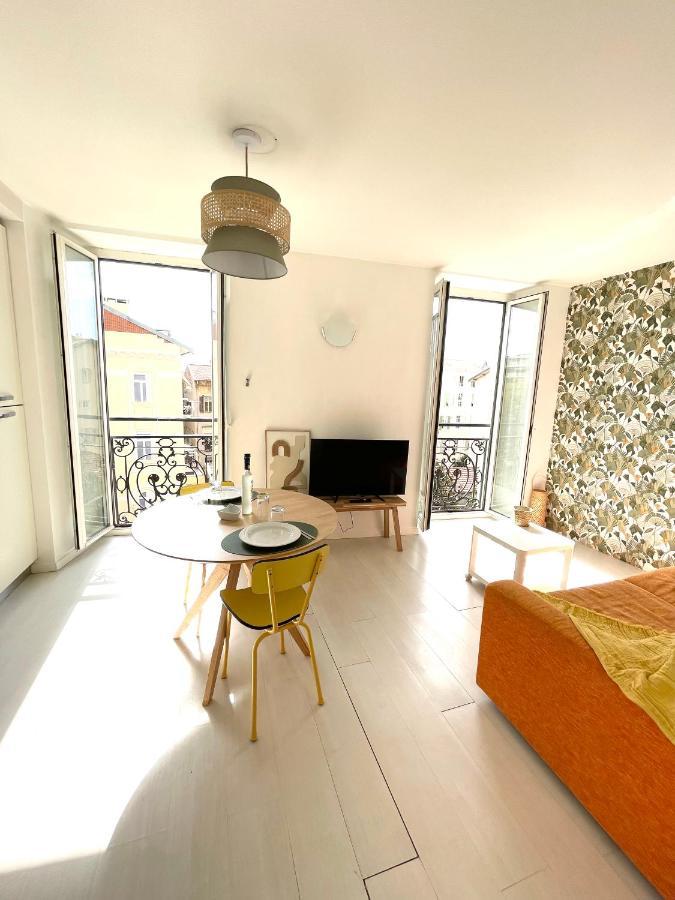 Menton Studio Face Au Jardin Bioves Fetes Des Citrons 3Min De La Mer Apartment Exterior photo
